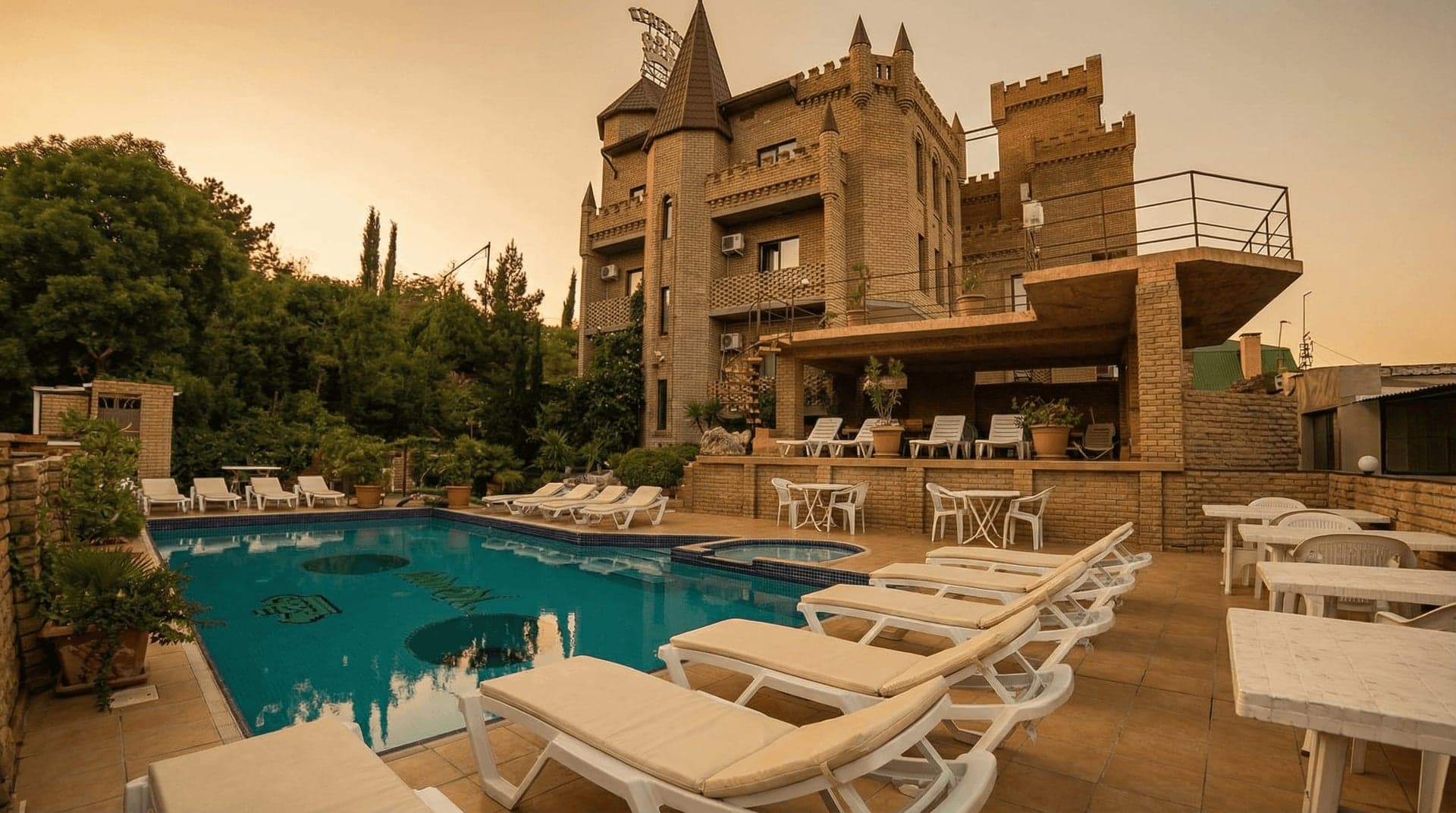 Contact Hotel Korona